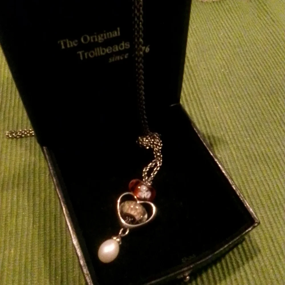 Trollbeads Silver and White Pendant Necklace - Picture 8 of 9